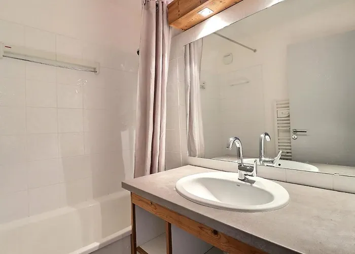 Confortable 2 Pieces + Cabine, Animaux Admis, Skis Aux Pieds - Fr-1-182a-11 كورشوفيل